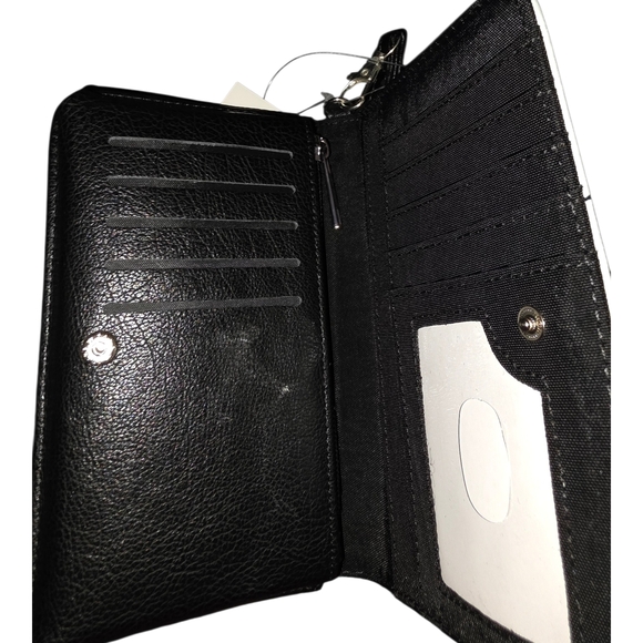 Blue Winnie-the-Pooh Illustration Wristlet Wallet with Strap - Picture 3 of 4